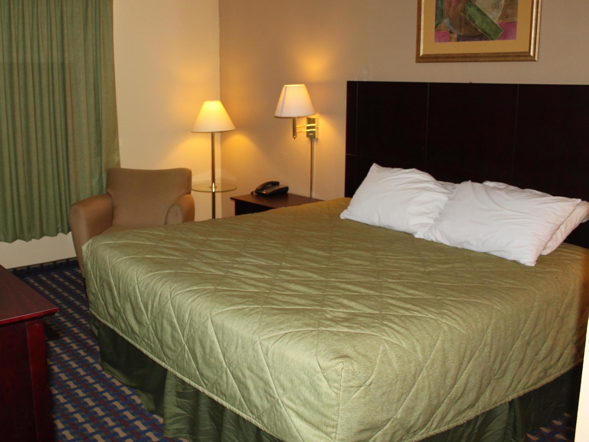 Baymont By Wyndham Florence Cincinnati Екстериор снимка