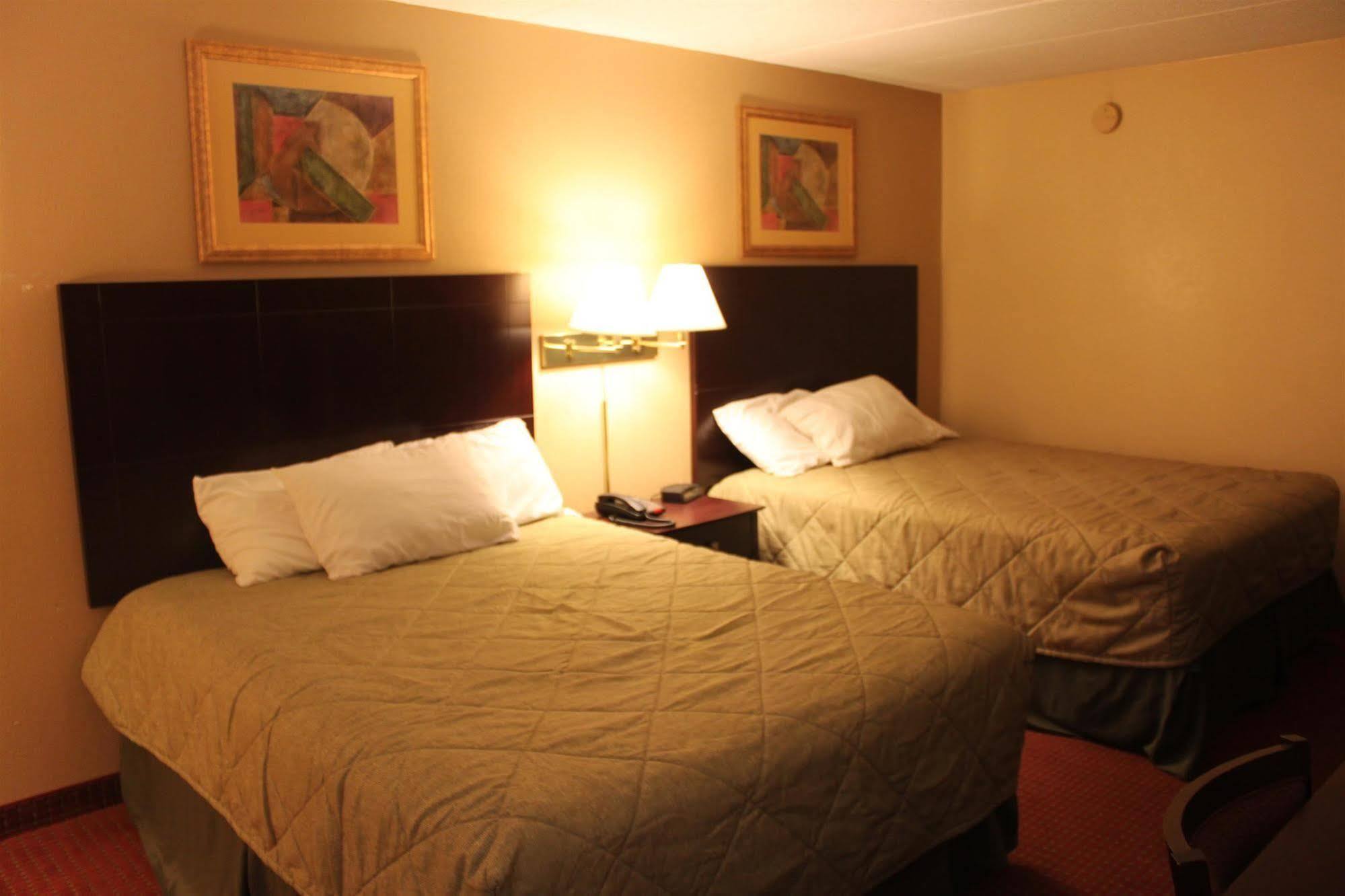 Baymont By Wyndham Florence Cincinnati Екстериор снимка