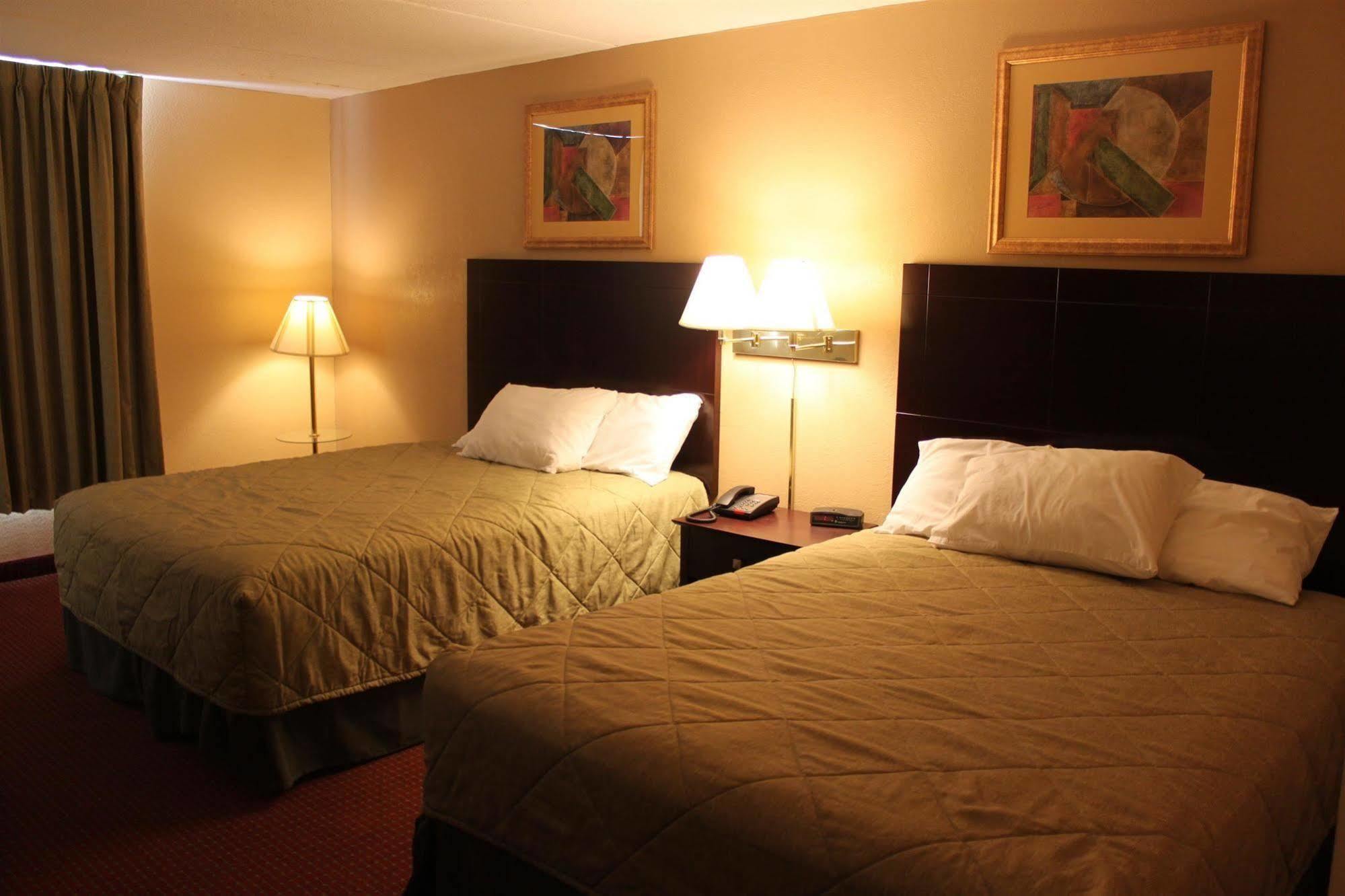 Baymont By Wyndham Florence Cincinnati Екстериор снимка